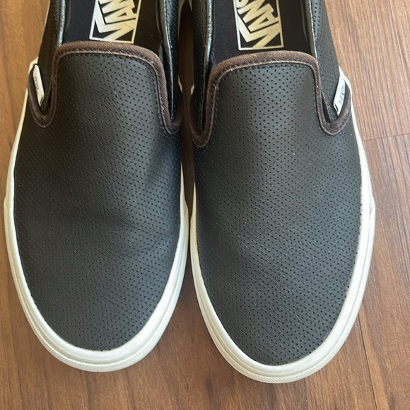 Vans Classic Slip Ons Black Perf Leather Size 7 - Picture 6 of 8